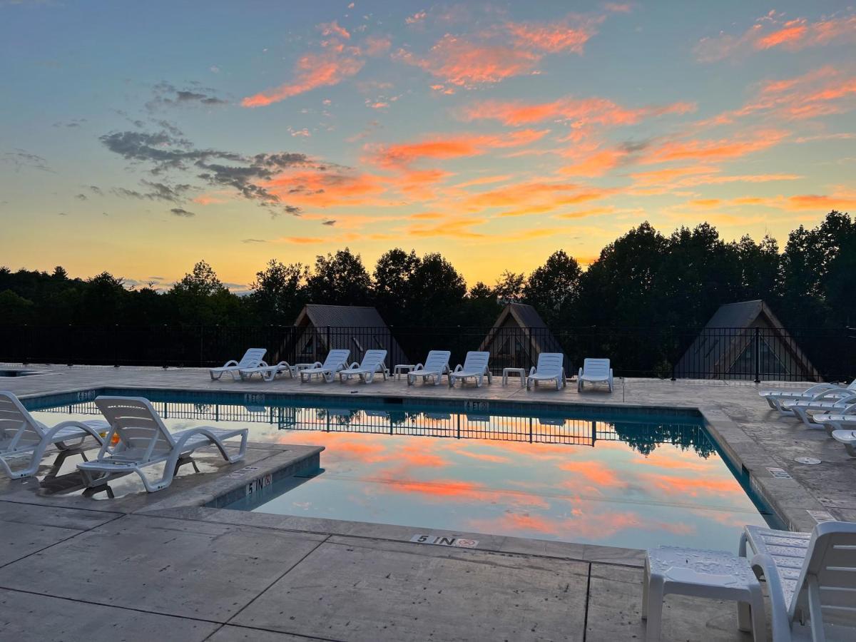 Skylaranna Resort & Spa Hendersonville Bagian luar foto